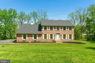 1975 Mountain Hill Ln, Hellertown, PA 18055 - Photo 1