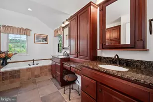 20 Longhill Dr, Easton, PA 18042 - Photo 45