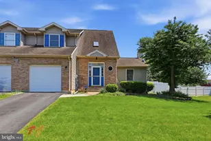 220 Melissa Dr, Easton, PA 18045 - Photo 1