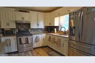 1345 Macada, Bethlehem, PA 18017 - Photo 3