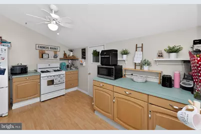 1121 Front Street, Catasaqua, PA 18032 - Photo 13