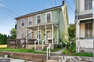 1121 Front St, Catasaqua, PA 18032 - Photo 3