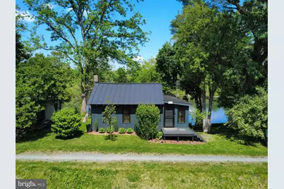 1855 S Delaware Drive, Easton, PA 18042 - Photo 1