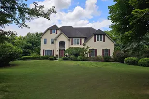 30 Melchor Dr, Easton, PA 18042 - Photo 1