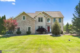 562 Country Club Rd, Easton, PA 18045 - Photo 1