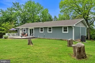 1040 Riverview Dr, Walnutport, PA 18088 - Photo 9