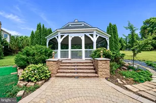 2760 New England Dr, Nazareth, PA 18064 - Photo 47