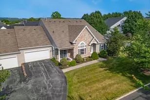 1861 Felicity Ln, Hellertown, PA 18055 - Photo 3