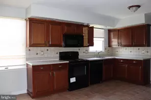 3500 Lafayette Dr, Bethlehem Township, PA 18020 - Photo 5