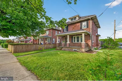 1118 Minsi Trail Street, Bethlehem, PA 18018 - Photo 3