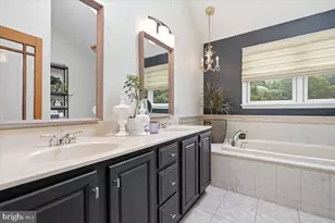 831 Colonna Ln, Nazareth, PA 18064 - Photo 25