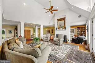 280 Sky Line Dr, Easton, PA 18042 - Photo 7