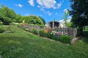585 Buttermilk Rd, Hellertown, PA 18055 - Photo 51