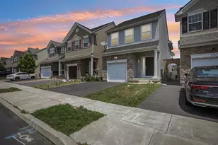 2127 Huntington Ln, Easton, PA 18040 - Photo 1