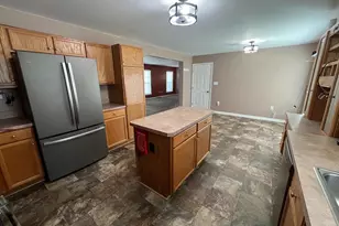 671 Kykuit Pl, Easton, PA 18040 - Photo 7