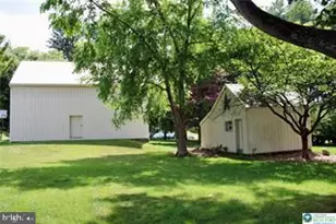 3590 Drifting Dr, Hellertown, PA 18055 - Photo 9