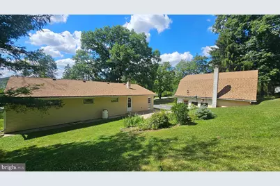 2529 Ringhoffer Road, Hellertown, PA 18055 - Photo 19