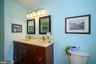 410 E Mayfield Cir, Bethlehem, PA 18020 - Photo 19