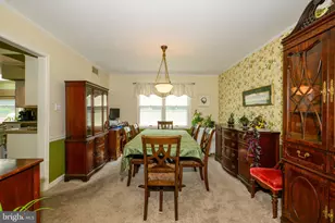 410 E Mayfield Cir, Bethlehem, PA 18020 - Photo 9