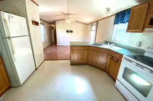 360 S Delaware Dr, Easton, PA 18042 - Photo 5