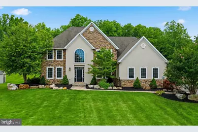 55 Island Court, Easton, PA 18042 - Photo 1