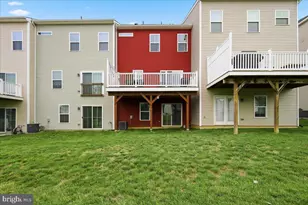 2396 Emanuel Ct, Easton, PA 18045 - Photo 5