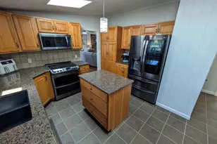 317 S Hokendauqua Dr, Northampton, PA 18067 - Photo 5