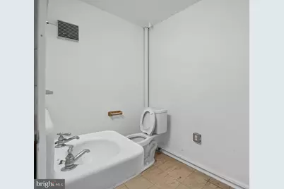 1319 Northampton Street, Easton, PA 18042 - Photo 9