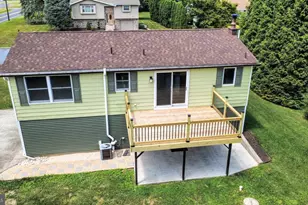 8612 Beatrice Ln, Bath, PA 18014 - Photo 5