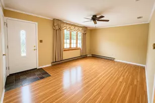 32 W Sylvan Dr, Northampton, PA 18067 - Photo 5