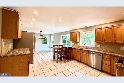 18 Joan Street, Easton, PA 18042 - Photo 7