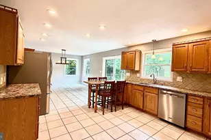 18 Joan St, Easton, PA 18042 - Photo 7