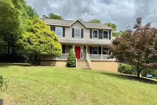 18 Joan St, Easton, PA 18042 - Photo 5