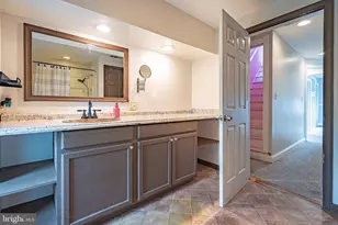 320 Arch St, Catasaqua, PA 18032 - Photo 23
