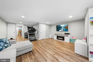 2213 Huntington Ln, Easton, PA 18040 - Photo 25
