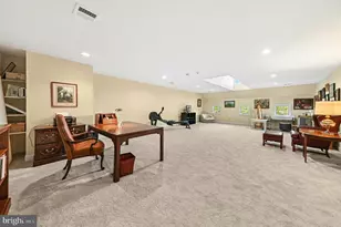2048 Forge Run, Bethlehem, PA 18015 - Photo 37