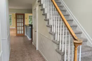 5280 Vermont Dr, Easton, PA 18045 - Photo 3