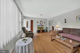 1130 Westbury Dr, Bethlehem, PA 18017 - Photo 5