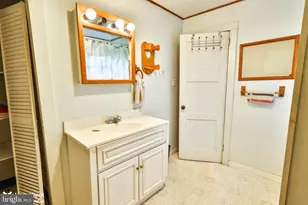 726 Garibaldi Ave, Bangor, PA 18013 - Photo 23