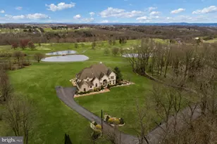 272 S Egg Rd, Bath, PA 18014 - Photo 1