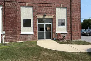 720 Sheridan Dr, Easton, PA 18045 - Photo 1
