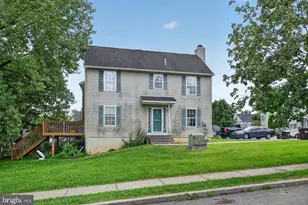 601 Abbe Ct, Freemansburg, PA 18017 - Photo 1