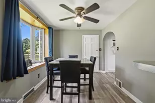 1854 Carlisle St, Bethlehem, PA 18017 - Photo 13