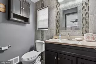 4894 Concord Dr, Easton, PA 18045 - Photo 27