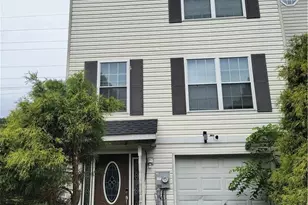 708 Bach Ct, Freemansburg, PA 18017 - Photo 1
