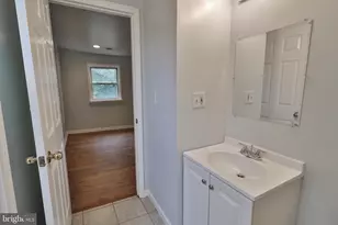 427 Pawnee St, Bethlehem, PA 18015 - Photo 27