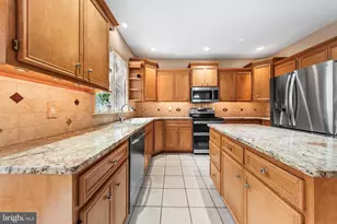 40 Clairmont Ave, Easton, PA 18045 - Photo 9