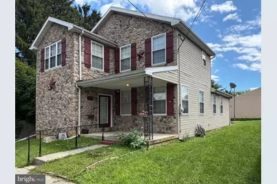 337 E Kleinhans, Easton, PA 18042 - Photo 1
