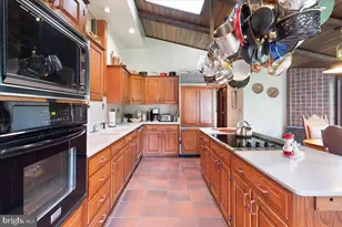 2145 Morgan Hill Rd, Easton, PA 18042 - Photo 7