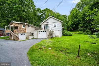 2242 Edgewood Avenue, Easton, PA 18045 - Photo 1